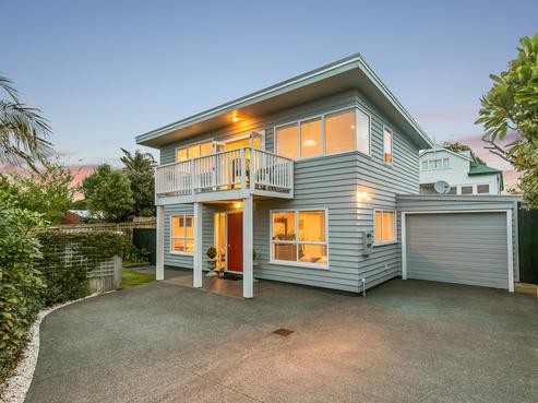 1A Mountain View Road, Morningside