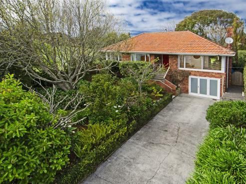 21 Montgomery Avenue, Belmont