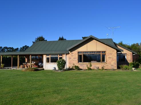 82 Waiareka Valley Road, Deborah