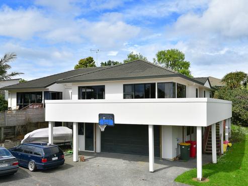 12 D'Urville Place, Gulf Harbour