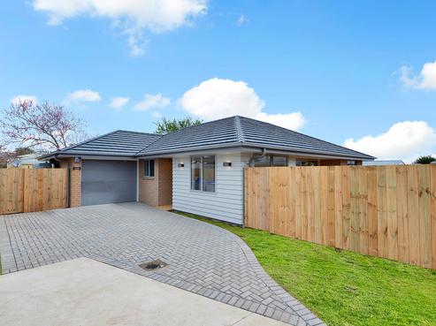 8B Tairere Crescent, Rosehill