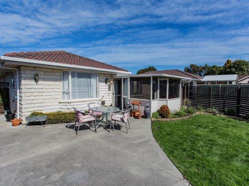 16A Stanton Place, Woodend