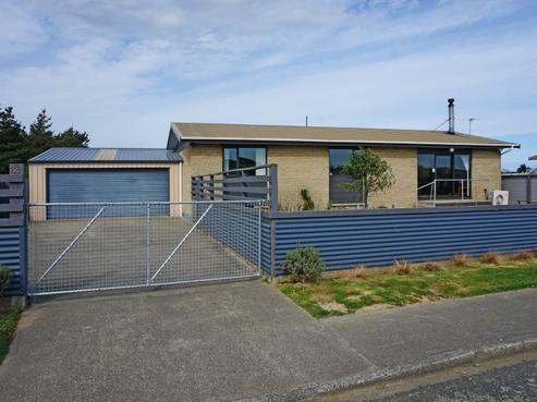 34 Ottrey Street, Clifton