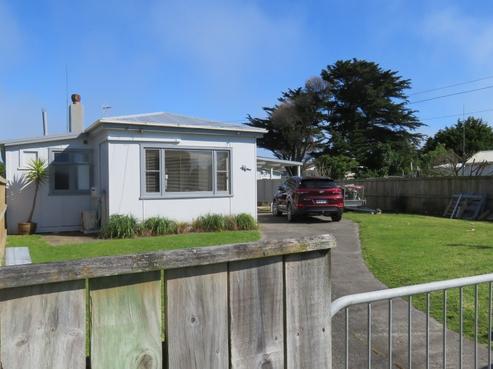6 Raukawa Street, Himatangi Beach
