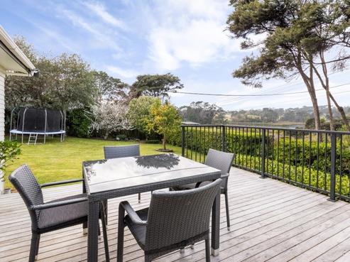 9 Sussex Terrace, Riverhead