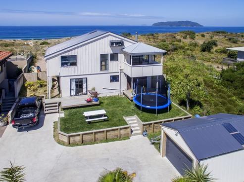 126B Ocean Beach Road, Tairua