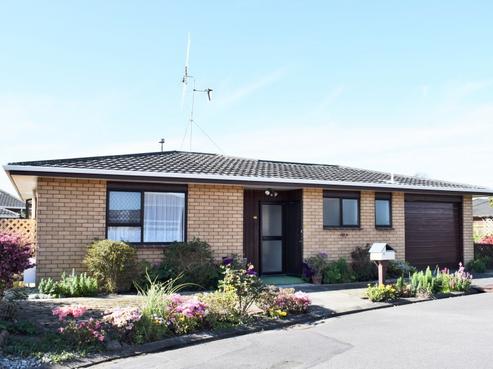2 Nikau Place, Otaki