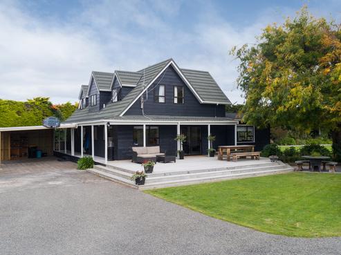 118 Reid Line West, Feilding