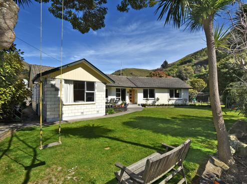 124 Wakefield Avenue, Sumner