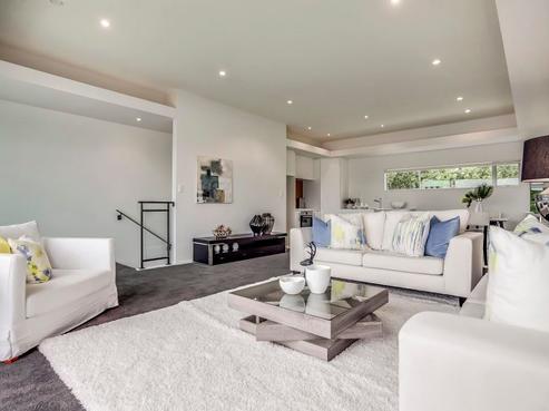 2/49 Browns Bay Road, Browns Bay