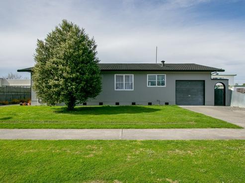 21 Bowling Road, Greenmeadows
