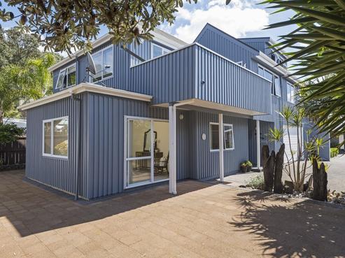 49B The Esplanade, Eastern Beach