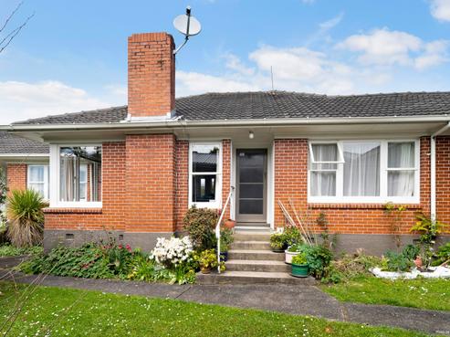 2/45 Hopkins Crescent, Kohimarama