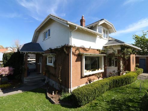 15 Kitchener Square, Highfield