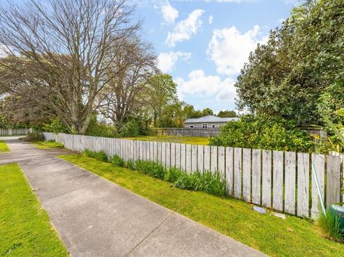 53 Reading Street, Greytown