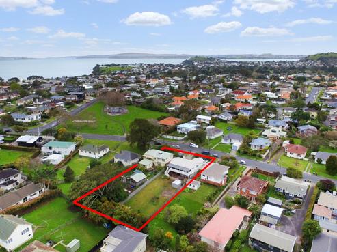 22 Montgomery Avenue, Belmont