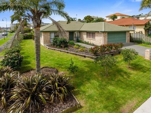 2 Black Teal Close, Unsworth Heights