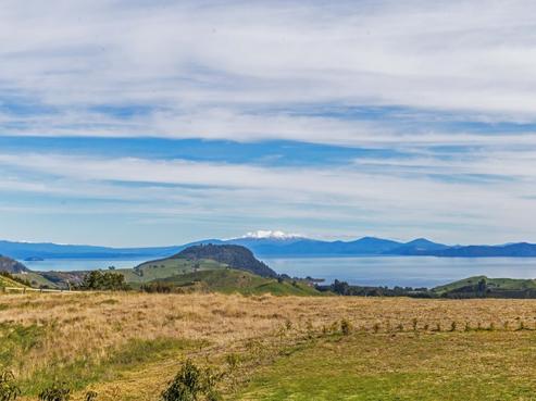 100 Ross Rise, Kinloch