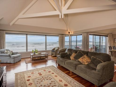 48 The Parade, Paekakariki