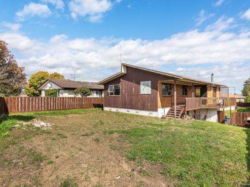 10 Kurnell Drive, Botany Downs
