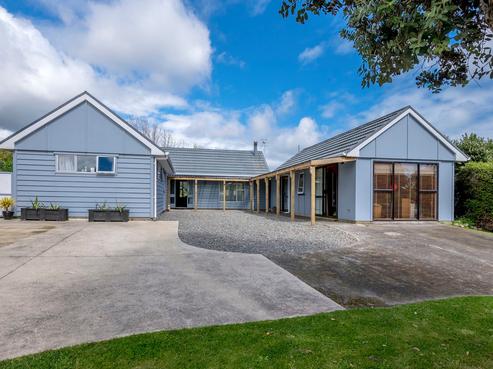 10 Victor Grove, Waikanae Beach