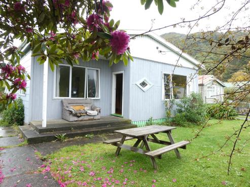 9 Ives Street, Hector
