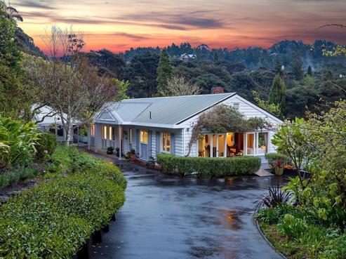 107 Takahe Road, Titirangi