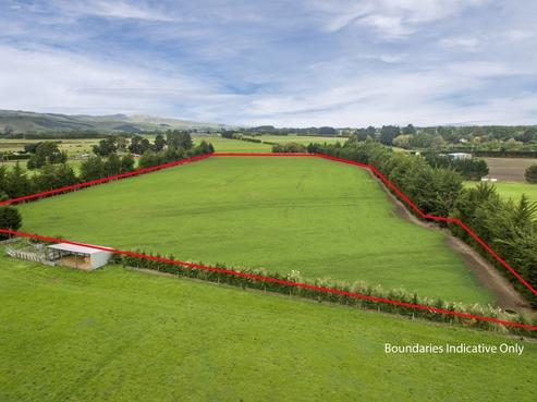 266 River Road, Lincoln