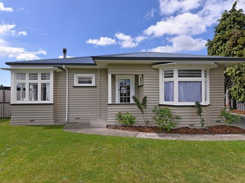 27 Ellis Street, Brightwater