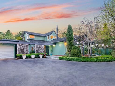 16 Barton Road, Heretaunga