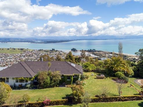 306 Princes Drive, Britannia Heights
