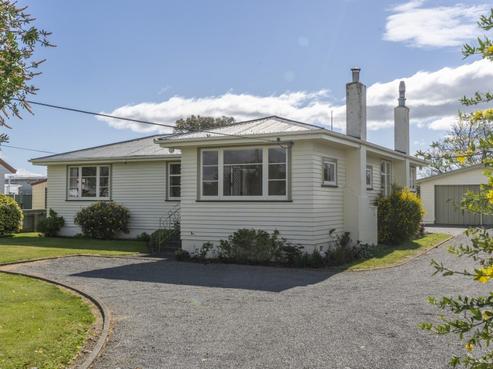 11 Venice Street, Martinborough