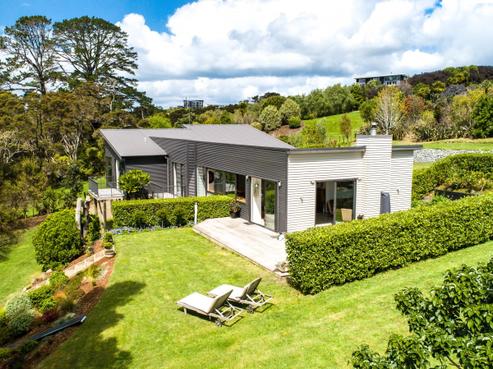 21 East Street, Mahurangi East
