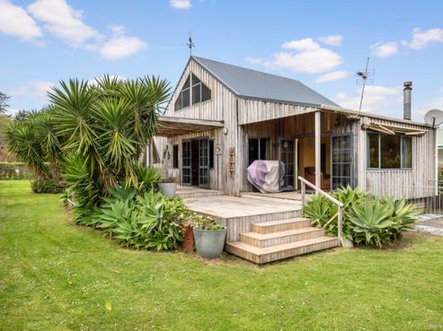 16 Mckinnon Road, Manukau Heads