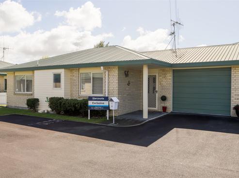 2/113 Cobham Drive, Hamilton East