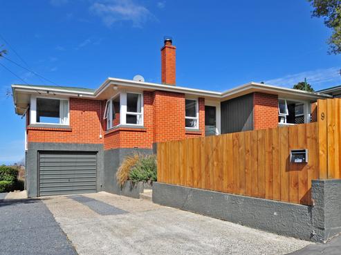 9 Larkins Street, Helensburgh