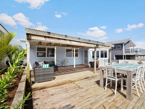 1321 Whangaparaoa Road, Army Bay