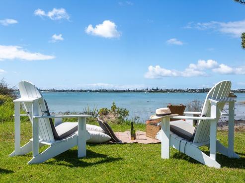 80 Harbour View Road, Point Wells