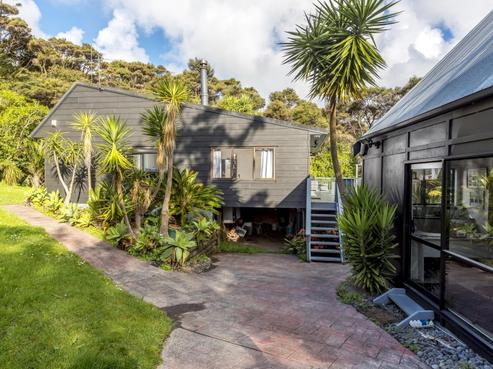 303 School Road, Waimauku