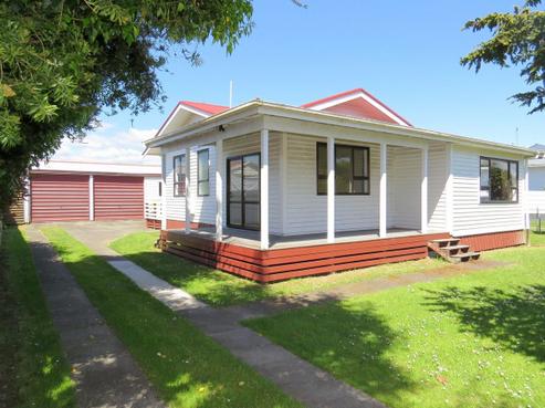 99 College Road, Edgecumbe