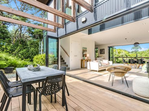 86 Hill Road, Palm Beach