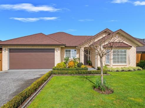 8 Tongeren Square, Karaka