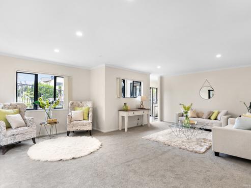 95 Fernhill Way, Oteha