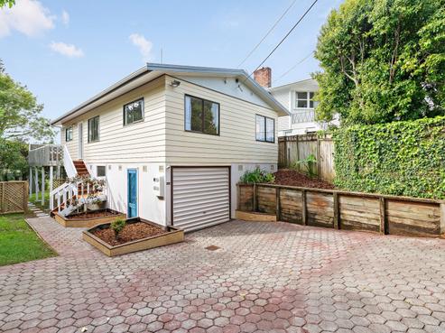 2/11 Taipari Road, Te Atatu Peninsula