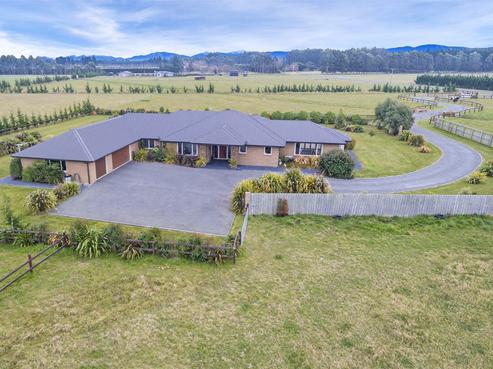175 Pattersons Road, Swannanoa