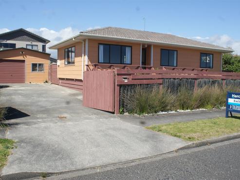 118 Marine Parade, Otaki Beach