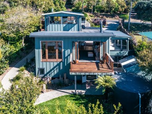 10 Church Bay Road, Oneroa