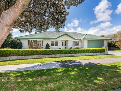 69 Guildford Drive, Paraparaumu