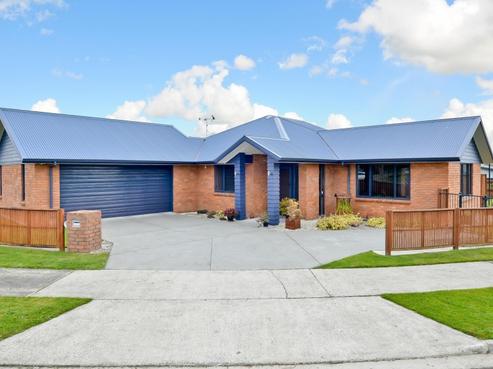 4 Farleigh Close, Huntington