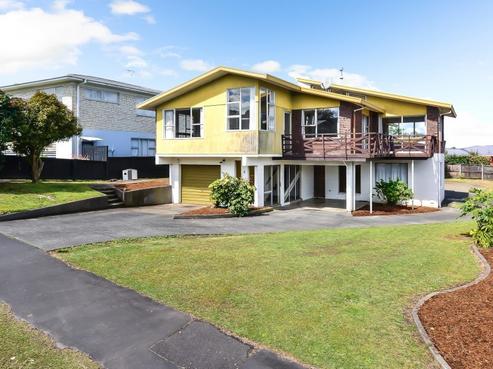8 Callard Place, Riverlea